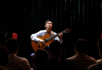 Khóa Guitar Cổ Điển