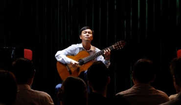 Khóa Guitar Cổ Điển