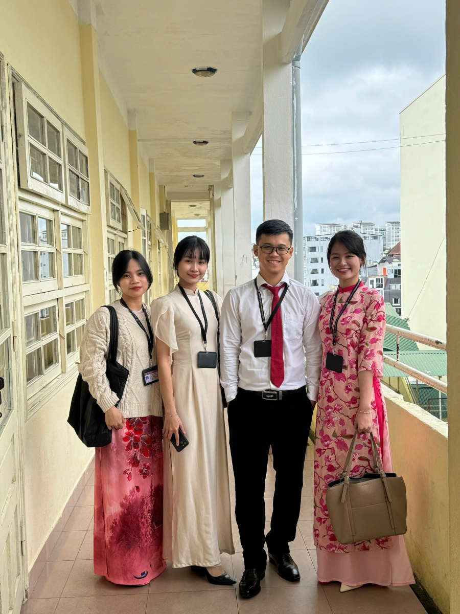 Bắt đầu đi dạy 