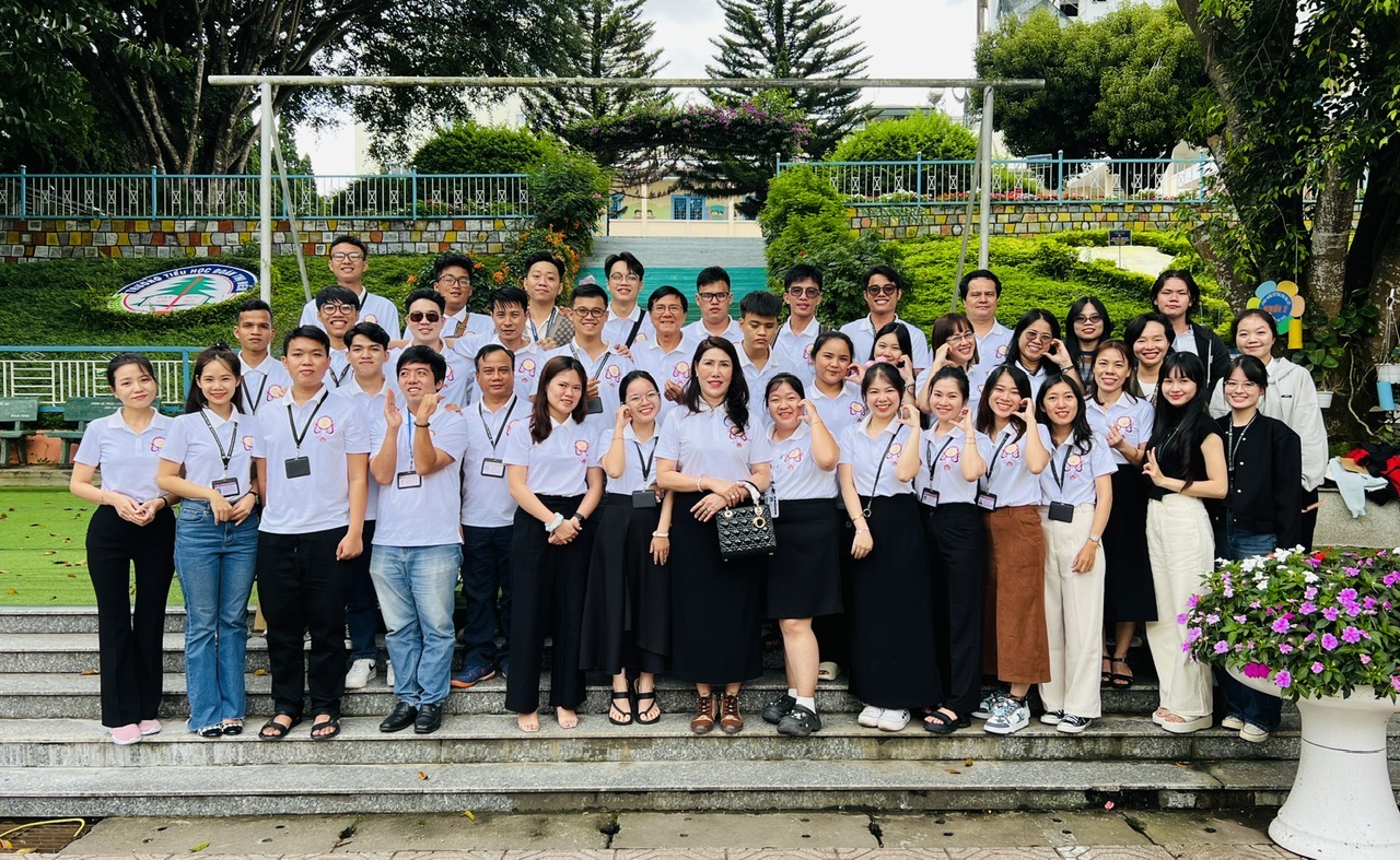 Thực tập sư phạm 2 tại trường tiểu học Đoàn Thị Điểm