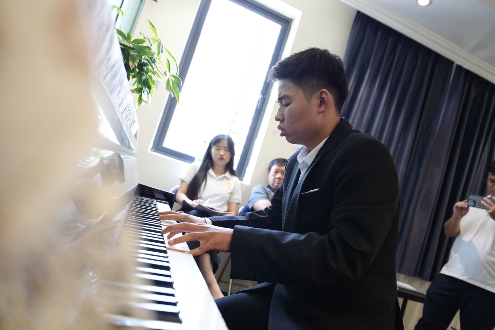 Lớp Piano Luyện thi Sư Phạm Âm Nhạc