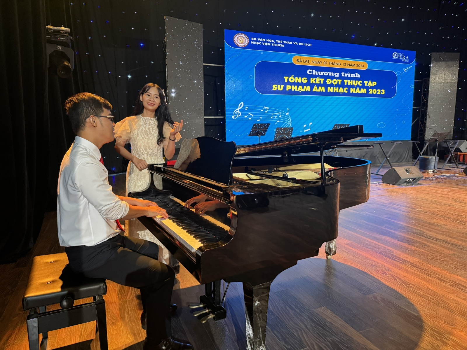 Cũng chụp được vào tấm hình đẹp 