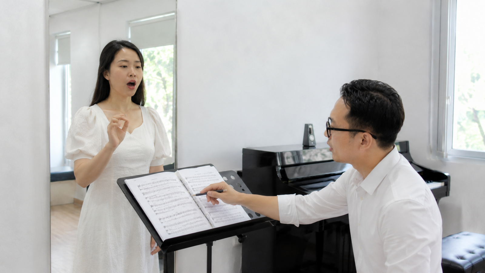 Xác định điểm lấy hơi và chia câu hợp lý giúp người hát chủ động hơn khi chuẩn bị nốt cao