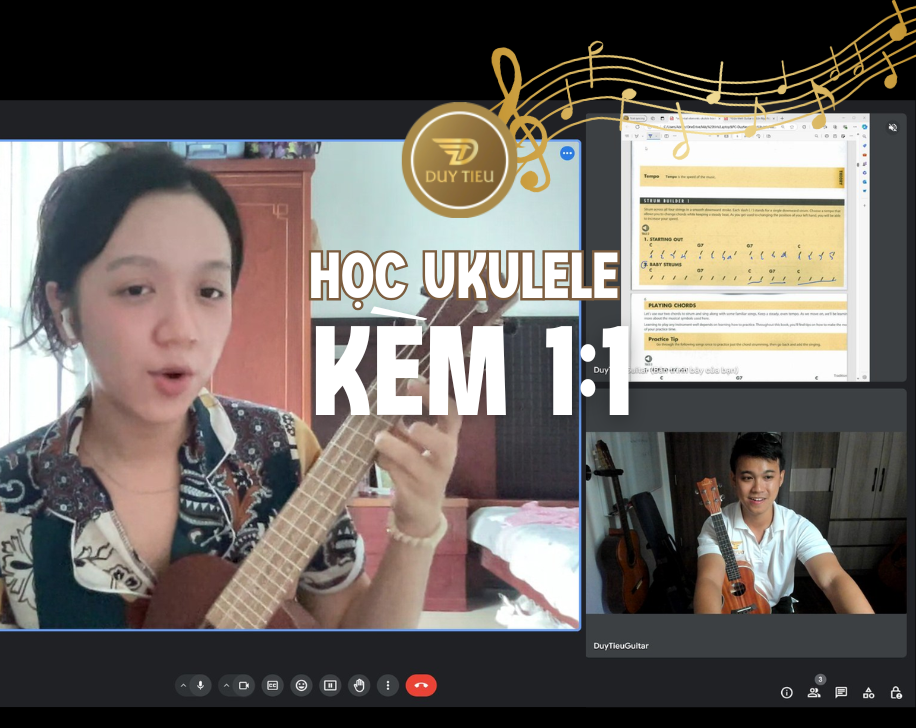 Học viên làm quen với ukulele tại buổi đầu tiên.