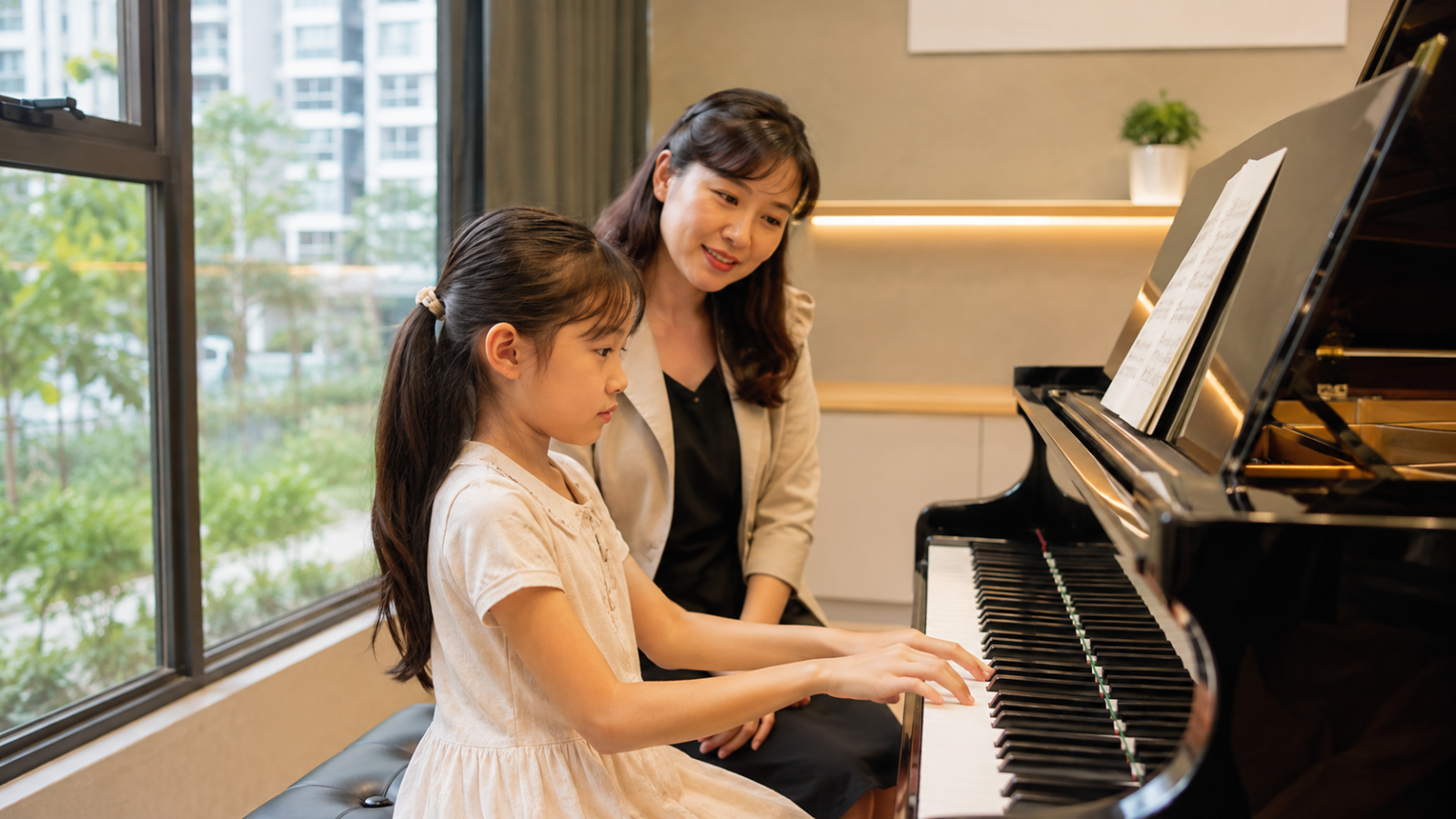 Piano giúp trẻ phát triển tư duy và cảm xúc từ sớm.
