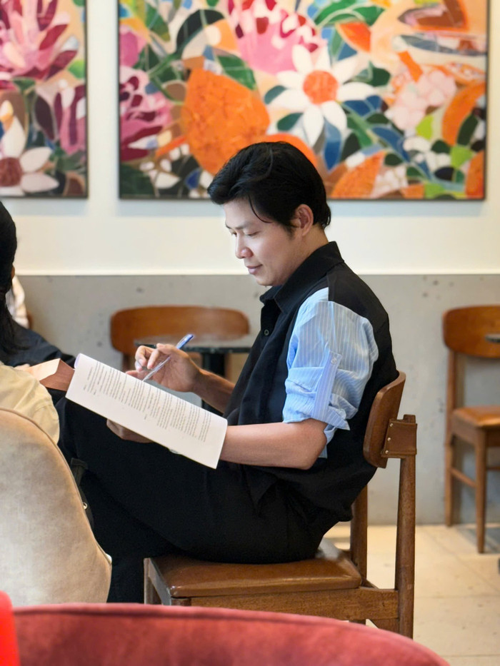 Kiến thức chuyên môn và phương pháp sư phạm đều quan trọng trong giáo dục âm nhạc.