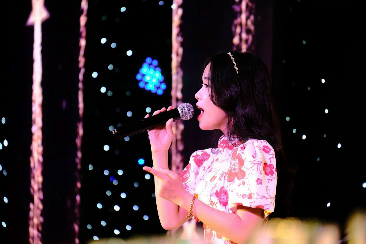 Trong giảng dạy, Trần Lê Thanh Thuỷ đề cao sự kiên nhẫn và an toàn cho giọng hát.