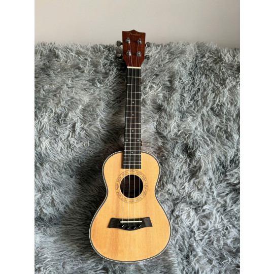 U-Ukelele Fender (390-650)